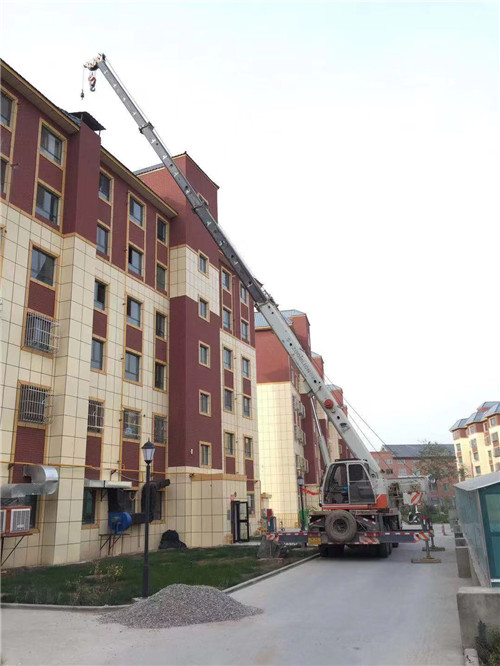 滑县跨街广告牌的高空安装注意事项