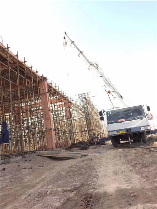 滑县吊车作业的安全注意事项有哪些？